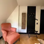 アパート * Stadtvilla * * Aussergewoehnlich * 2 Zimmerwohnung * Zentrumsnah *