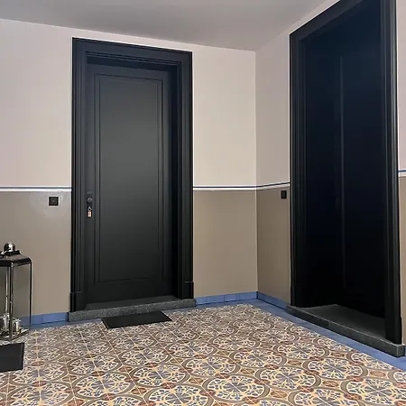 * Stadtvilla * * Aussergewoehnlich * 2 Zimmerwohnung * Zentrumsnah