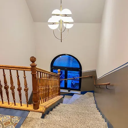 * Stadtvilla * * Aussergewoehnlich * 2 Zimmerwohnung * Zentrumsnah Lejlighed *