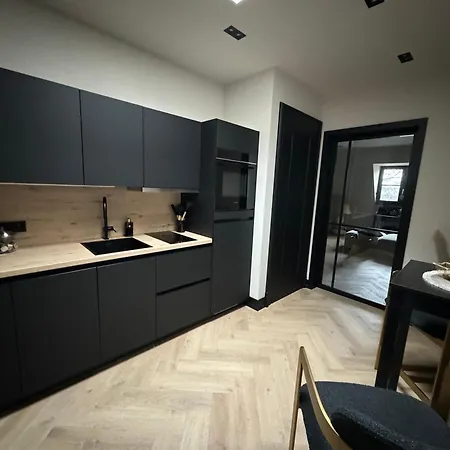 * Stadtvilla * * Aussergewoehnlich * 2 Zimmerwohnung * Zentrumsnah Lejlighed